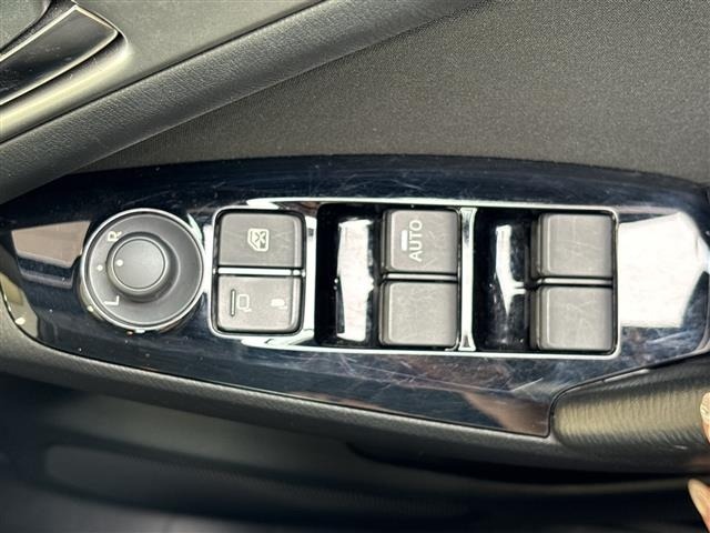 Mazda AXELA 2017 8303073-9