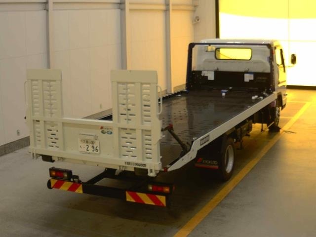Mitsubishi CANTER 2026 8297513-1