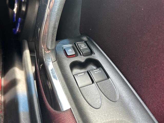 Honda CR-Z 2013 8294349-12