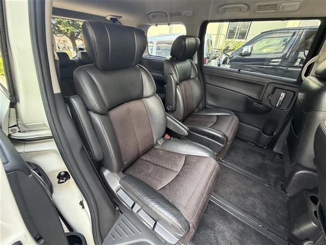 Nissan ELGRAND 2017 8307412-9