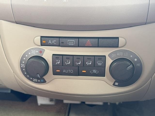 Daihatsu ESSE 2009 8301562-8