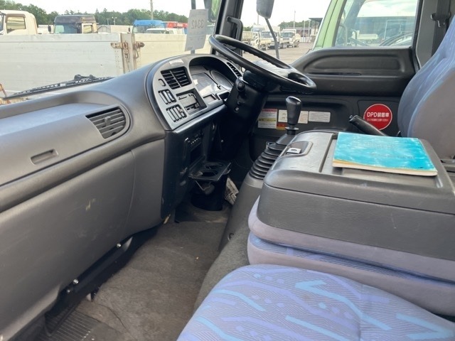 Isuzu FORWARD 2006 8303837-5