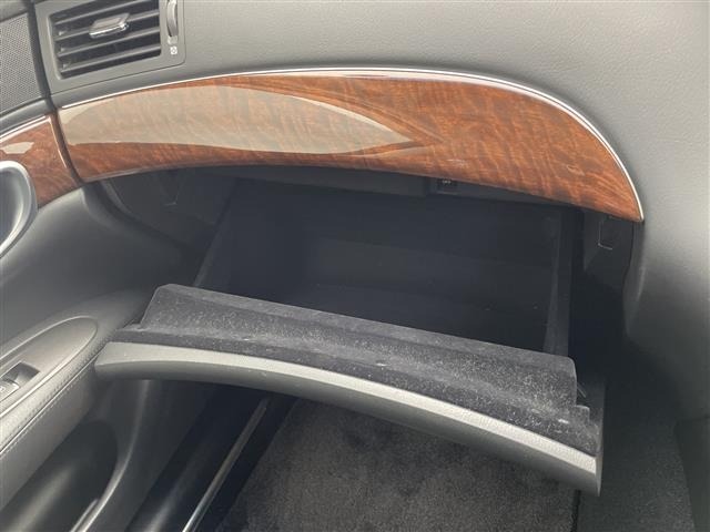 Nissan FUGA 2017 8299741-2