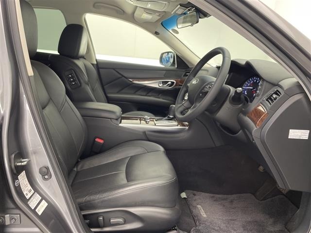 Nissan FUGA 2017 8299741-6