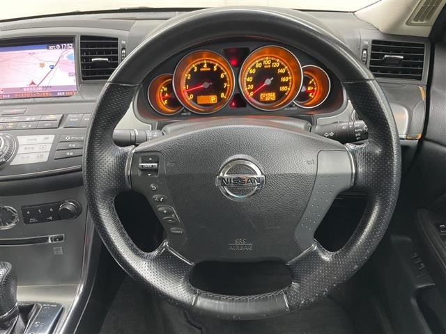 Nissan FUGA 2006 8299769-1