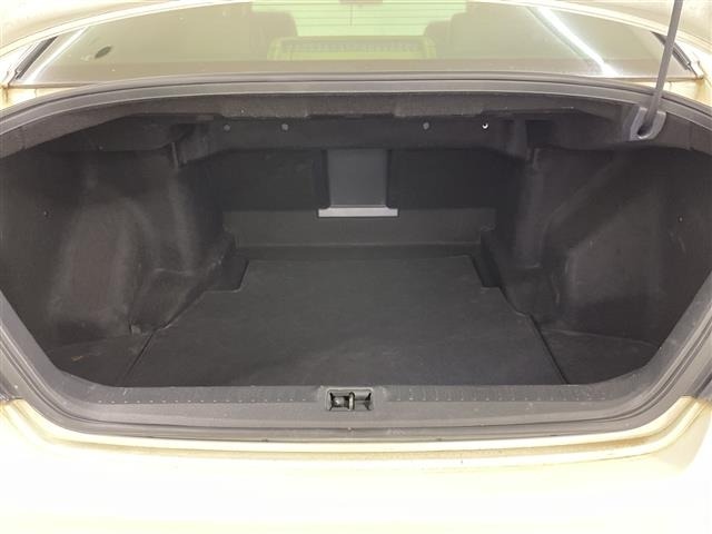 Nissan FUGA 2006 8299769-2
