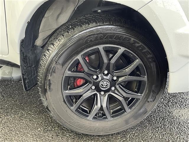 Toyota HILUX 2022 8302945-22