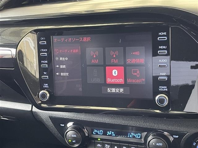 Toyota HILUX 2022 8302945-6