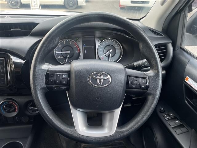 Toyota HILUX 2020 8302953-14