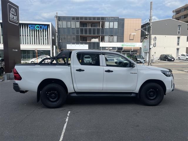 Toyota HILUX 2020 8302953-6