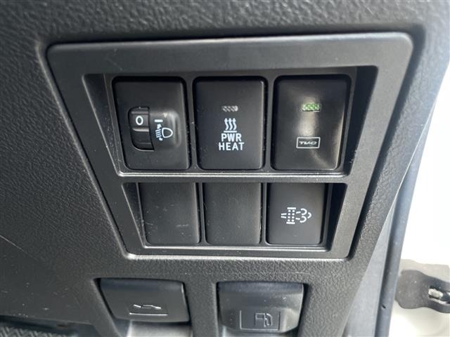 Toyota HILUX 2020 8302953-7