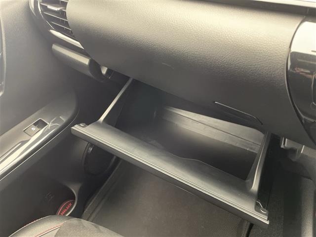 Toyota HILUX 2024 8302954-2