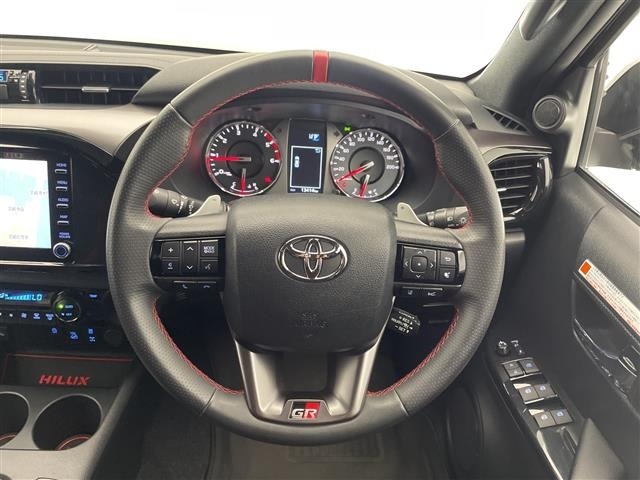 Toyota HILUX 2024 8302954-9