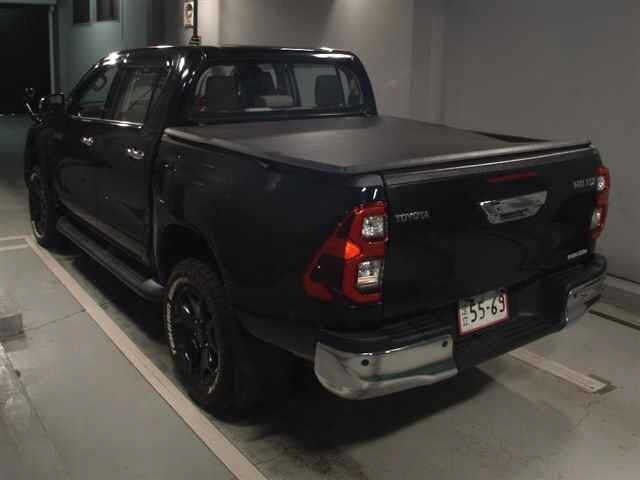 Toyota HILUX 2022 8302978-1