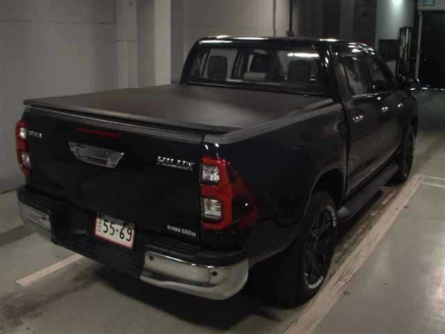 Toyota HILUX 2022 8302978-5
