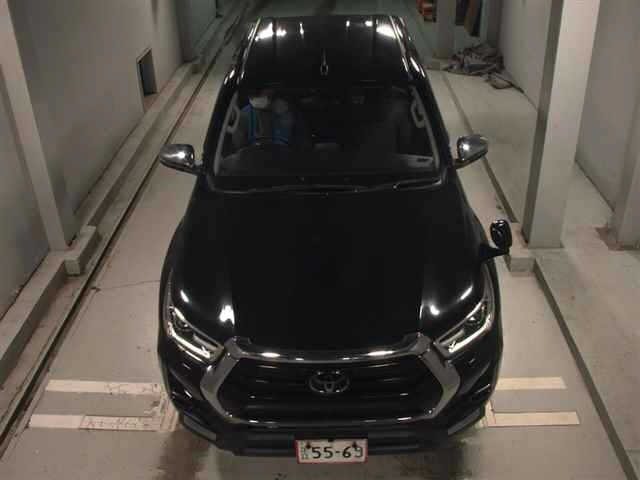 Toyota HILUX 2022 8302978-6