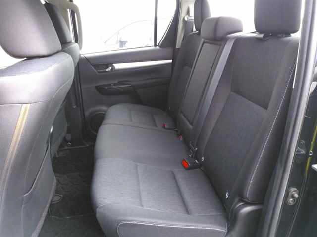Toyota HILUX 2022 8302978-9
