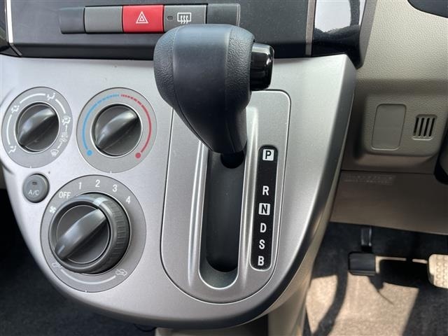 Daihatsu MIRA 2010 8303247-1