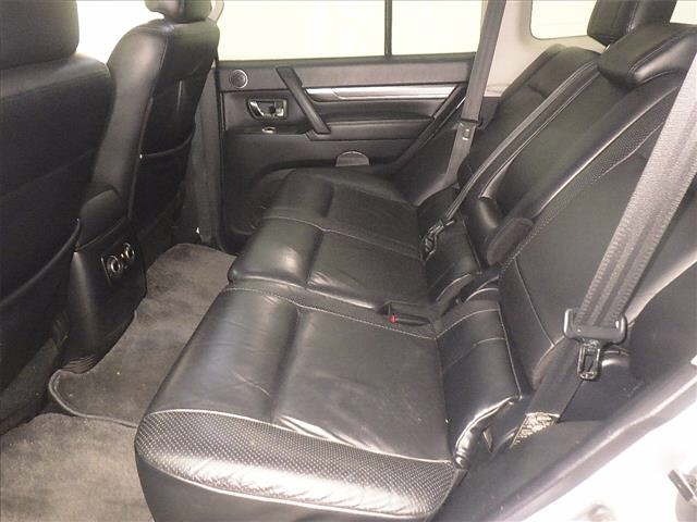 Mitsubishi PAJERO 2007 8298359-7