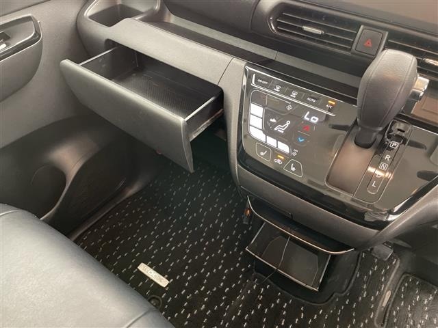Nissan ROOX 2022 8305847-6