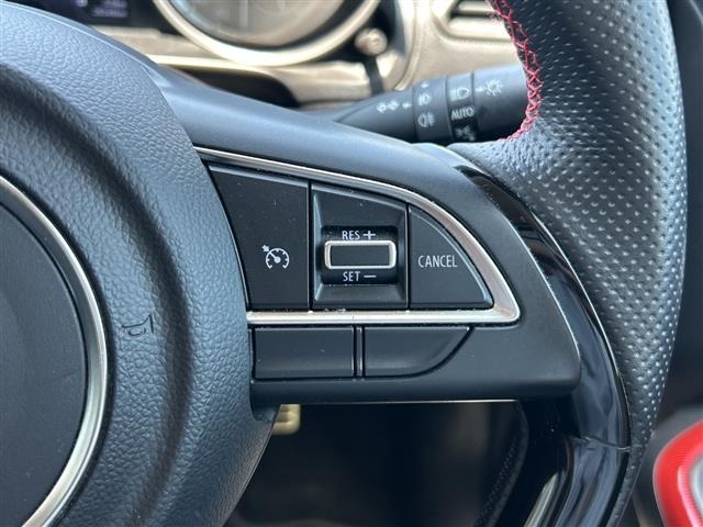 Suzuki SWIFT 2022 8300996-3