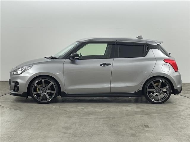 Suzuki SWIFT 2023 8301210-6