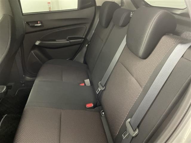 Suzuki SWIFT 2023 8301210-9