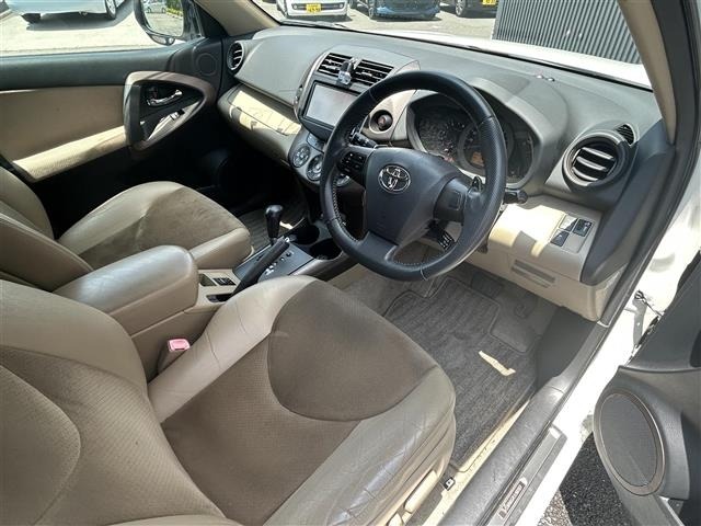 Toyota VANGUARD 2010 8304863-11