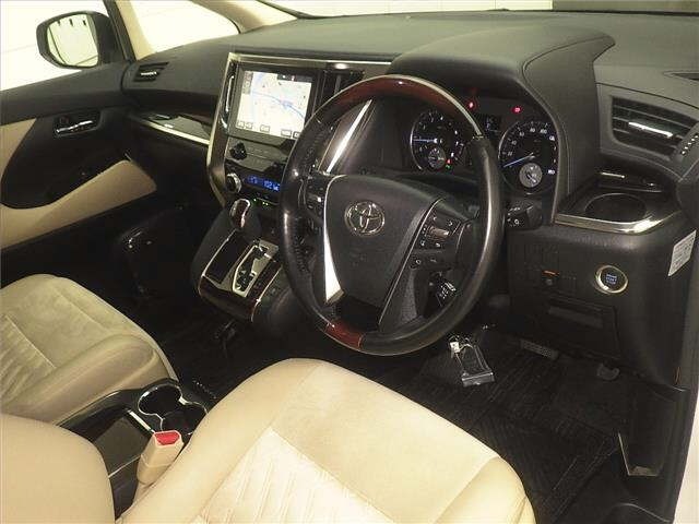 Toyota ALPHARD 2017 8319579-3