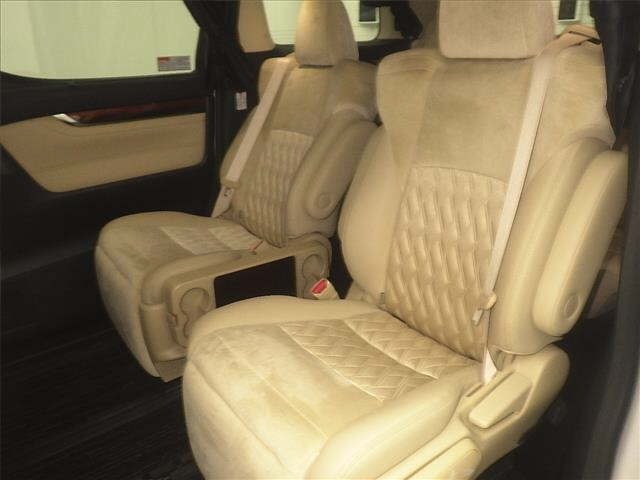 Toyota ALPHARD 2017 8319579-7