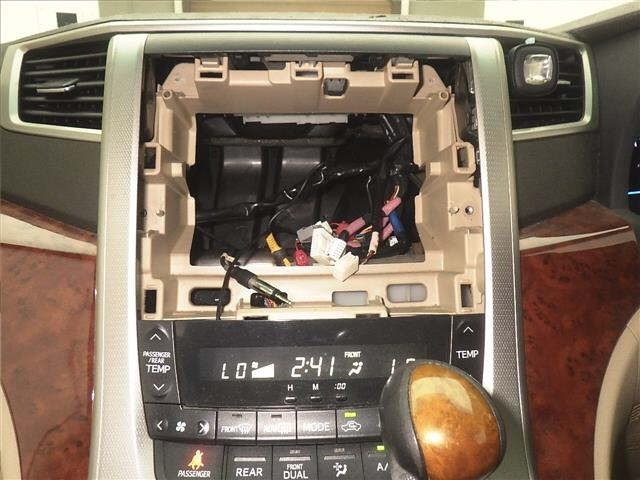 Toyota ALPHARD 2010 8319591-6