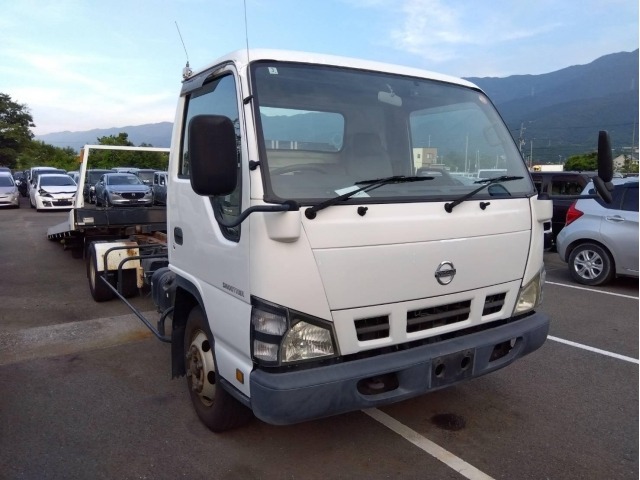 Nissan ATLAS 2005 8319387-10
