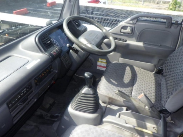 Nissan ATLAS 2005 8319397-3