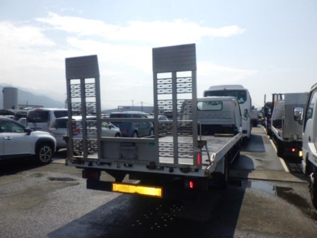 Nissan ATLAS 2005 8319397-5