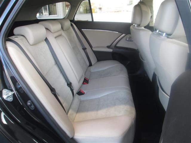 Toyota AVENSIS WAGON 2015 8312100-11