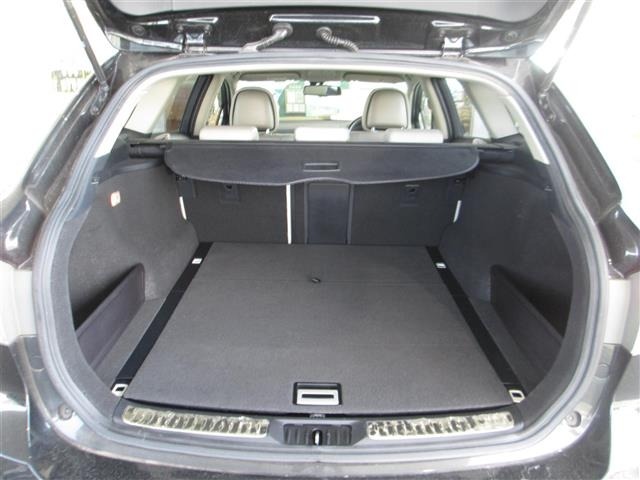 Toyota AVENSIS WAGON 2015 8312100-12