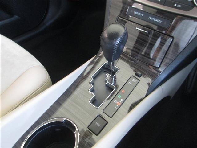 Toyota AVENSIS WAGON 2015 8312100-18