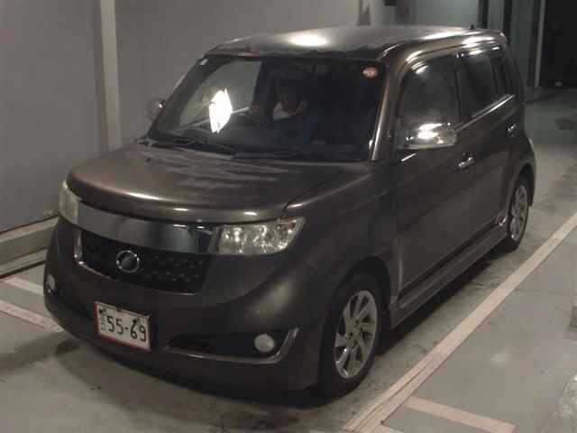 Toyota BB 2013 8311083-4