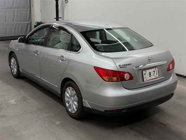 Nissan BLUEBIRD SYLPHY 2006 8322754-1