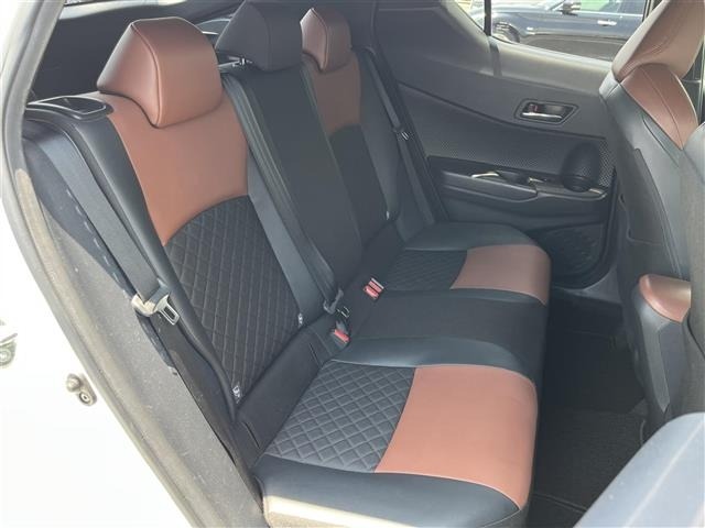 Toyota C-HR 2018 8311907-11
