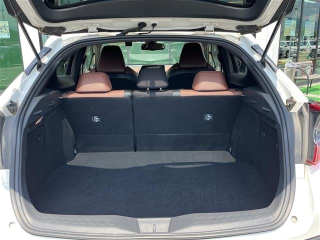 Toyota C-HR 2018 8311907-12