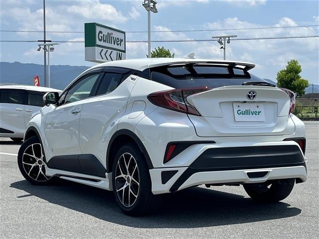 Toyota C-HR 2018 8311907-13