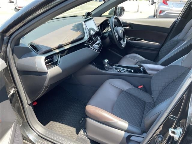 Toyota C-HR 2019 8311909-6