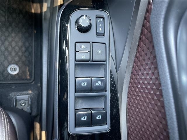 Toyota C-HR 2019 8311909-8