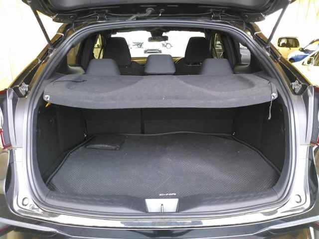 Toyota C-HR 2018 8311946-10