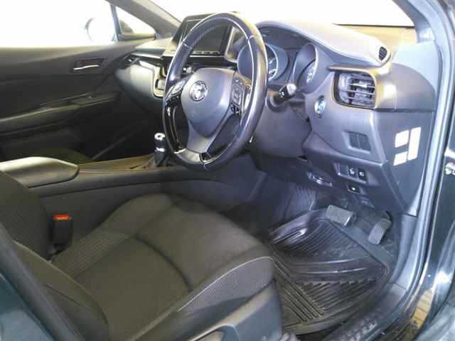 Toyota C-HR 2018 8311946-3