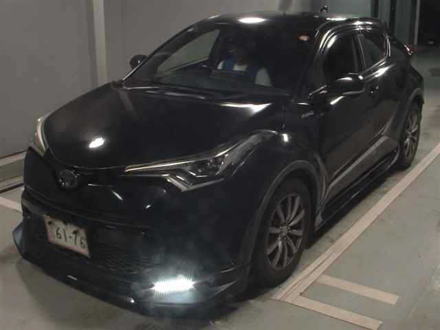 Toyota C-HR 2018 8311946-4