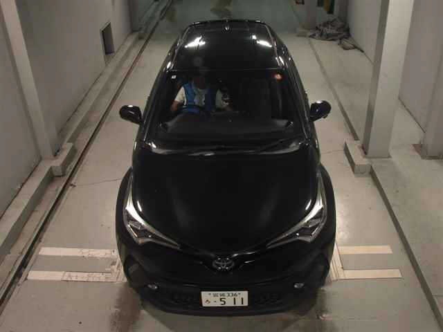 Toyota C-HR 2017 8311951-6