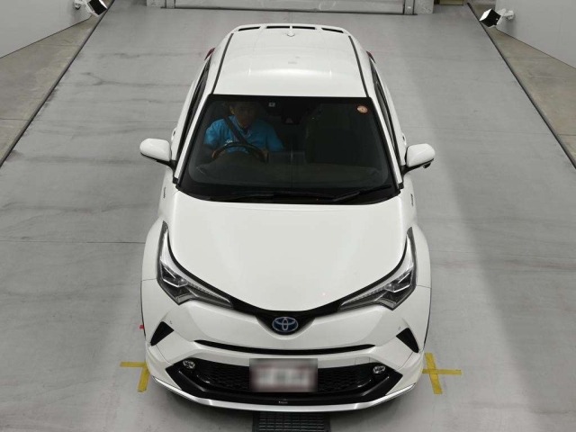 Toyota C-HR 2018 8311962-7