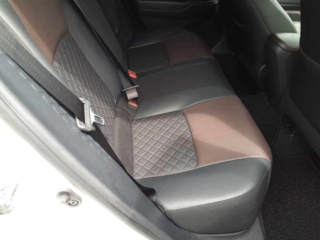 Toyota C-HR 2018 8311966-10